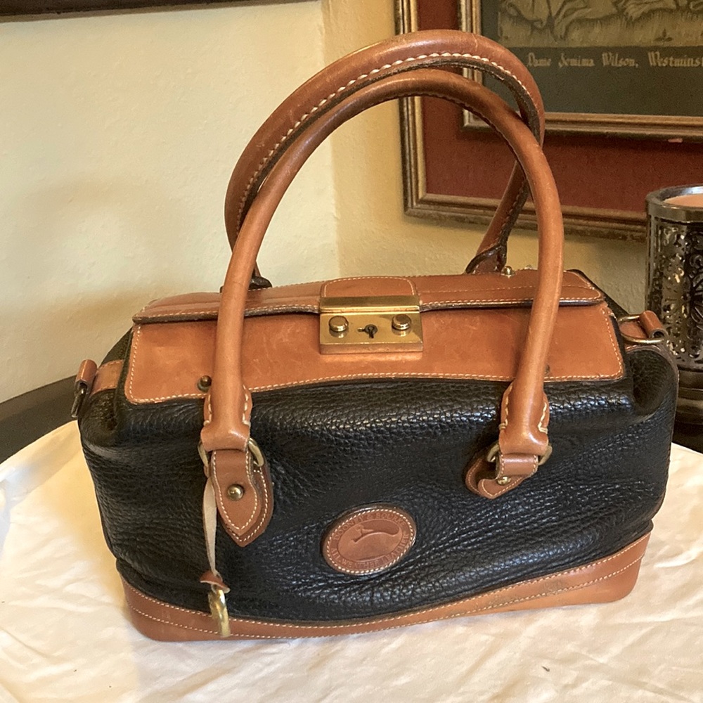 Vtg Dooney and Bourke black and brown leather doctor Dr bag satchel 80s 90s